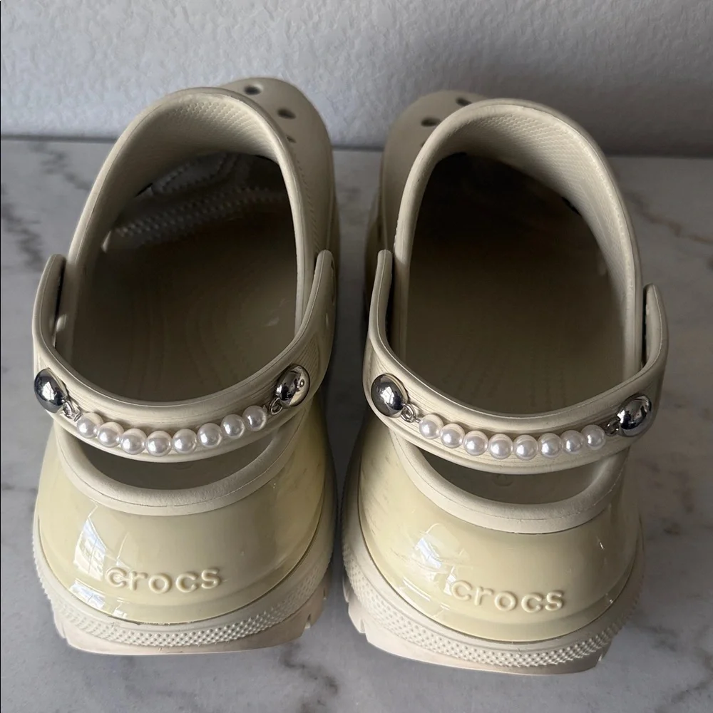 Crocs Mega Crush Clogs Custom Charms 11 White - Picture 3 of 4